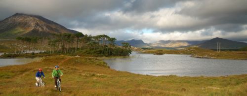 Cycling Connemara_master