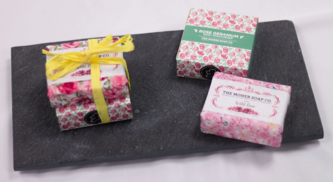 Mothers Day Gift Box with €100 Voucher 