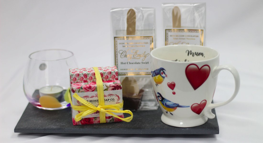 Mothers Day Gift Box with €200 Voucher